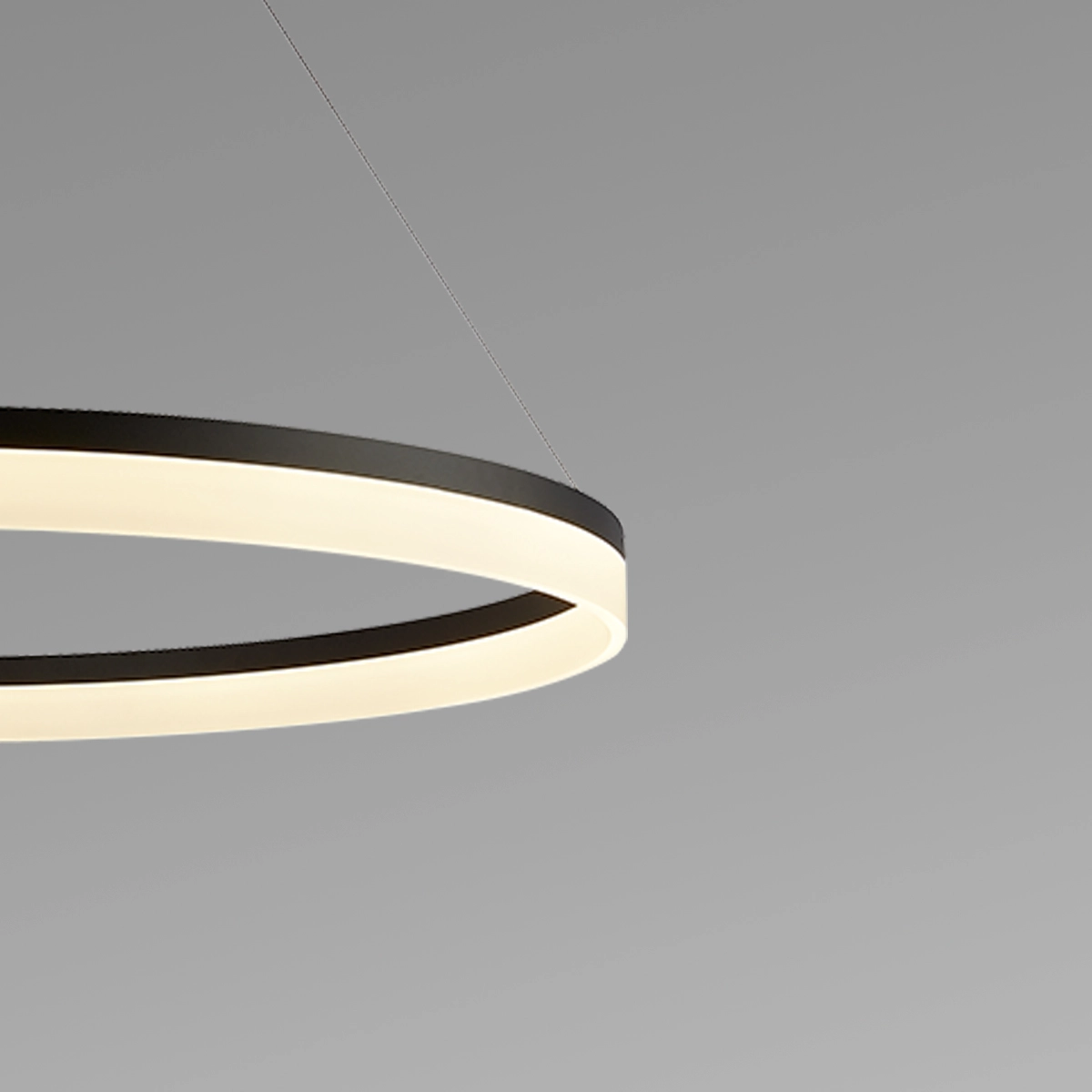 Lampe suspendue élégante Ara Ø 60 cm noirs Lyora 5053423308050