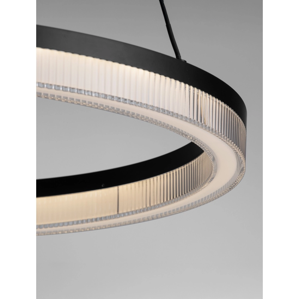 Suspension noire Lonela cheville Lyora 5212017467058