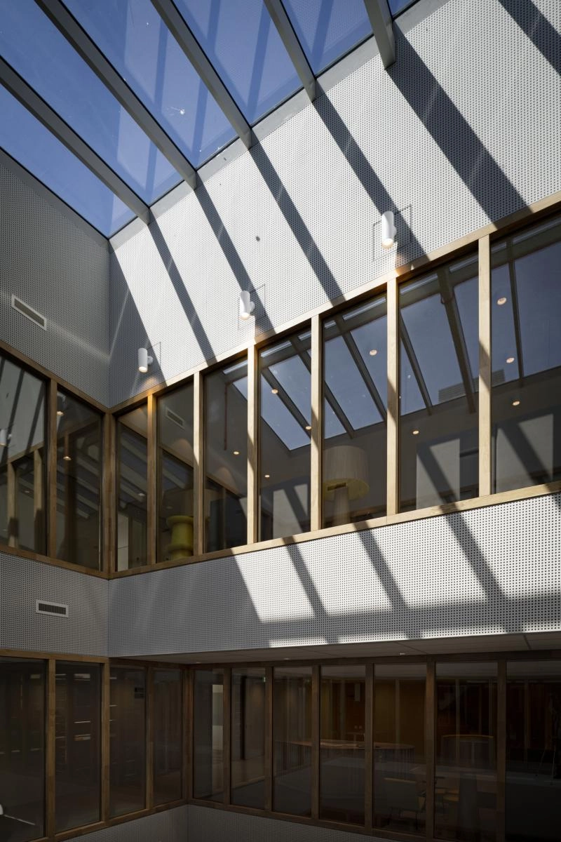 Spot en saillie Numinos XL blanc/noir 3000K - 60 deg SLV 4024163257008