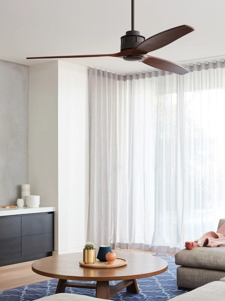 Ventilateur de plafond en bois et bronze Airfusion Akmani Ø152cm Beacon 9333509103998