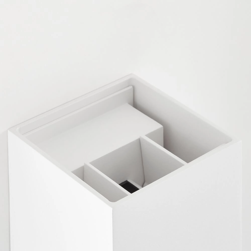 Applique Isak 10x10cm blanc Brilliant 4004353349270