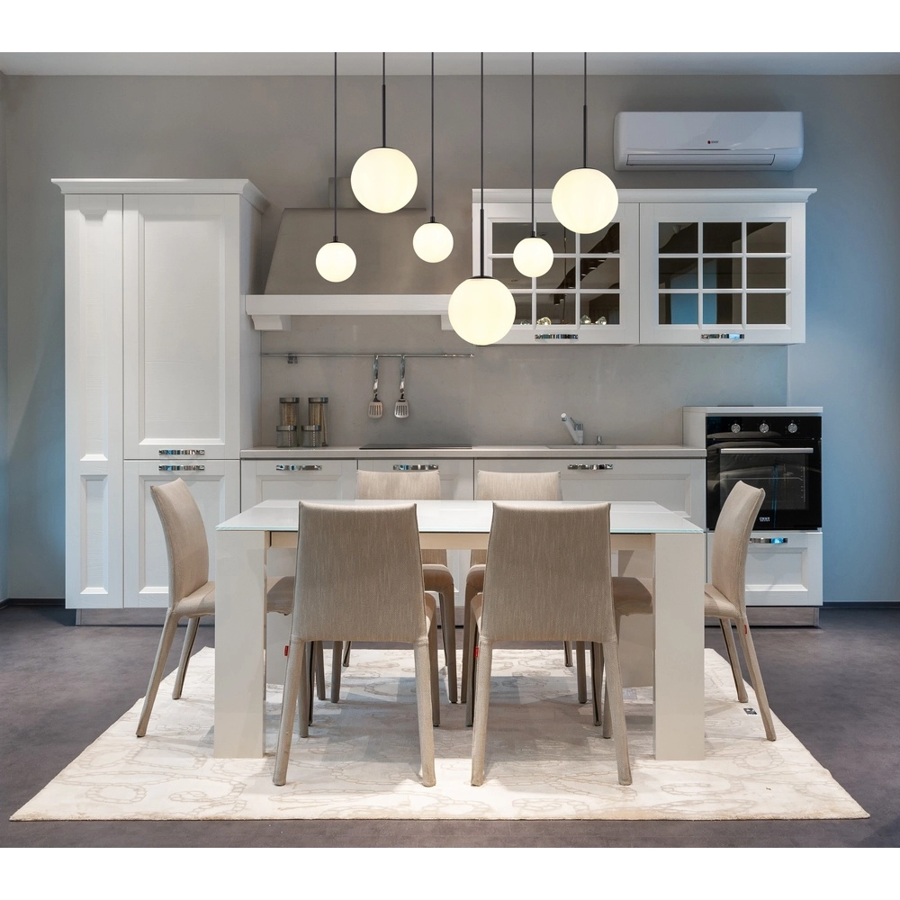 Lampe pendante de conception Hallie Noir à 6 lumières avec sphères blanches Globo 9007371448920