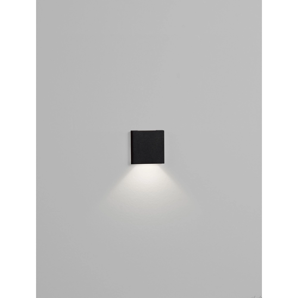 Luminaire encastré carré Iko Simple, Noir Luminaire encastré carré Iko Simple, Noir