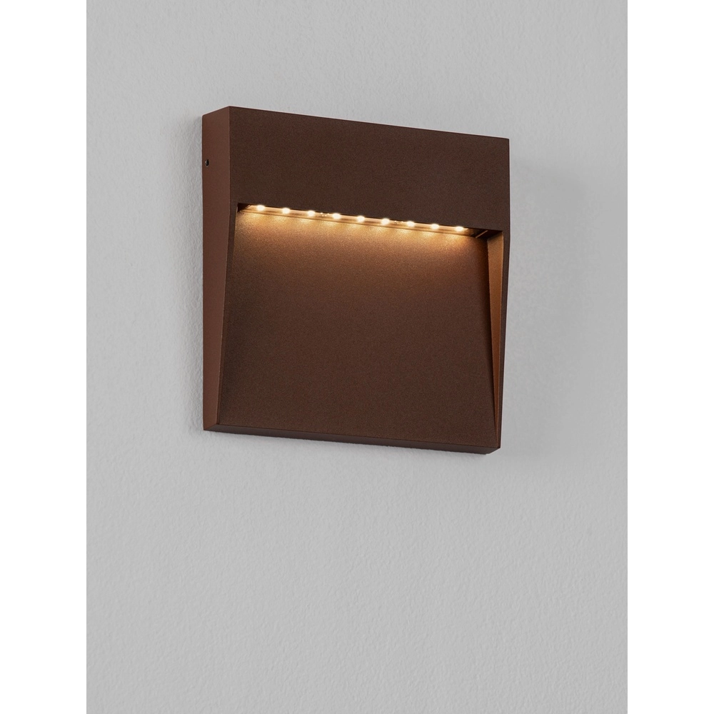 Applique murale carrée Fem Brun rouille