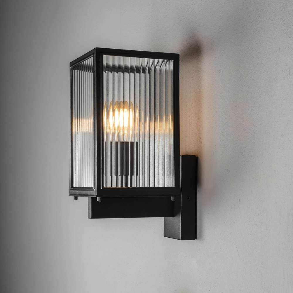 Lampe murale Carpi noir avec verre nervuré KonstSmide 7318300030485