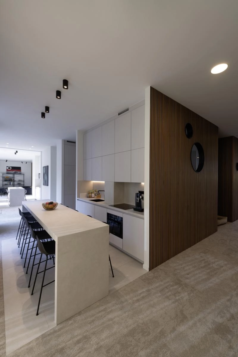 Spot en saillie Numinos M cylindre noir 3000K - 24 deg SLV 4024163243766