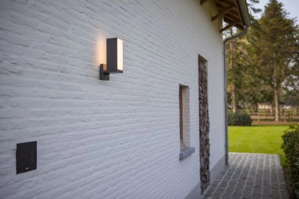 Applique Cuba anthracite avec capteur Lutec 6939412011998