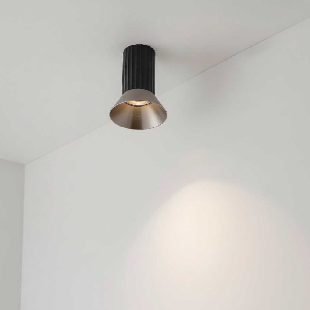 Spot de plafond Luvia noir avec bronze