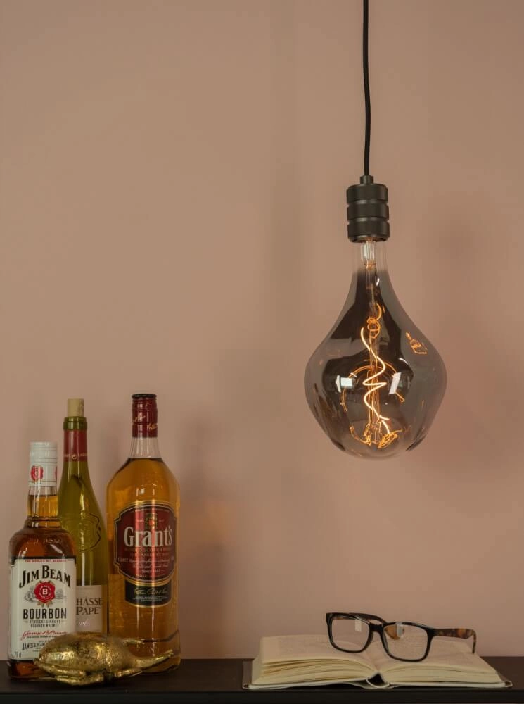 Pendule noire Yorth Eglo 9002759438012