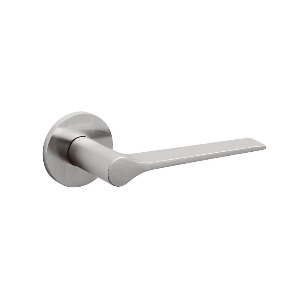 Poignée de porte design Lama L acier inoxydable mat