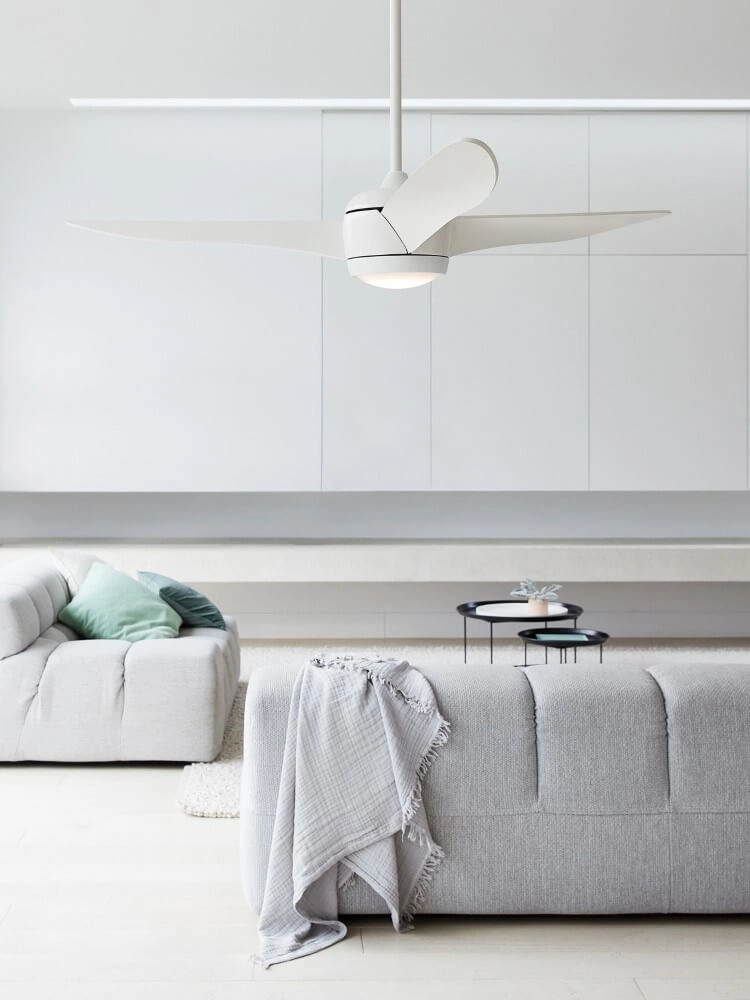 Ventilateur de plafond silencieux Airfusion Nordic Ø 143cm blanc Beacon 9333509134268