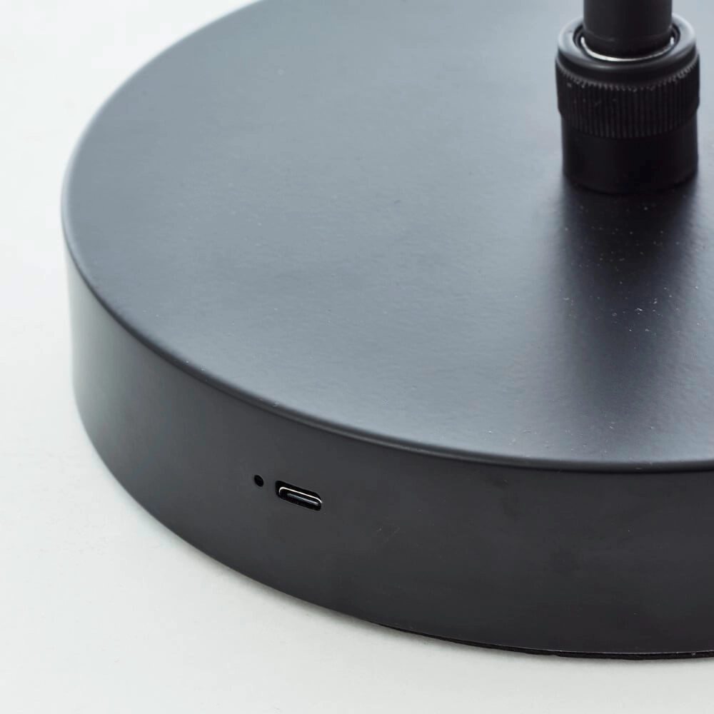 Lampadaire rechargeable Pesso noir Brilliant 4004353447020