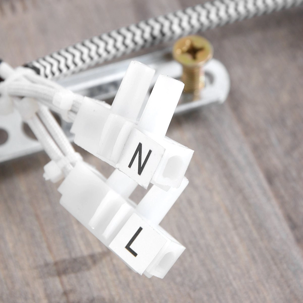 Plafonnier industriel Gearwood 3 lumières blanc avec bois Steinhauer 8712746135428