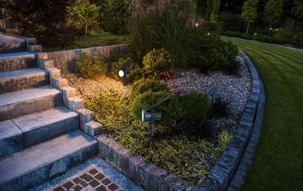 Spot de pointe solaire Sambuco noir Eglo 9008606297962