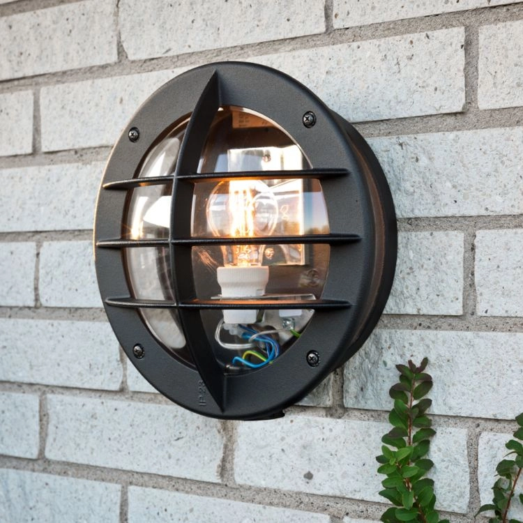 Lampe d'extérieur Oden Plug avec prise KonstSmide 7318305167506