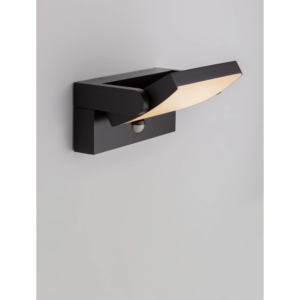 Applique murale design Gerber Noir avec capteur Lyora 5212017447432