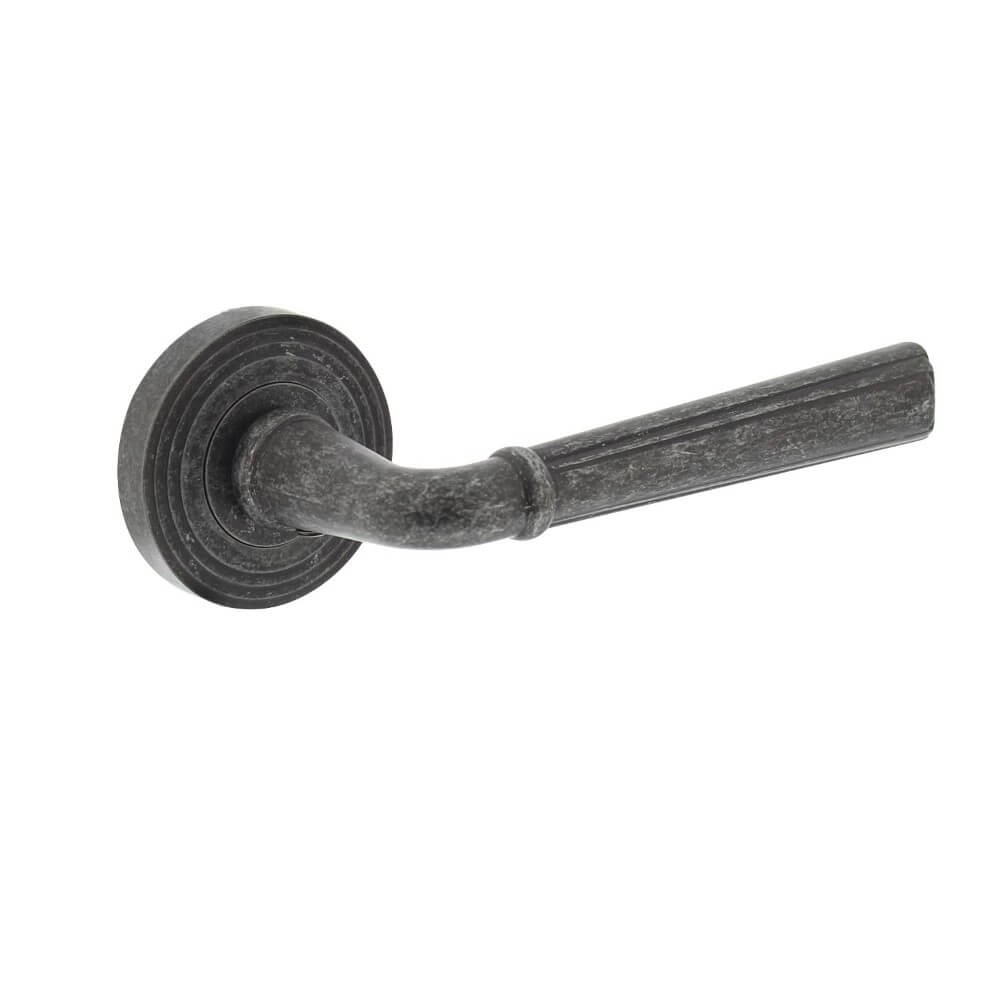 Poignée de porte rurale Bellevue vieux gris
