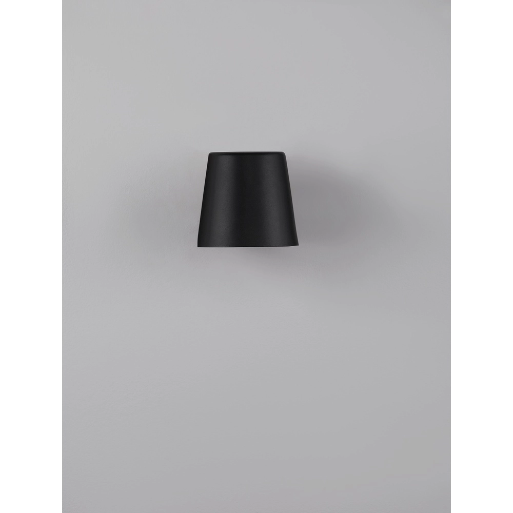 Spot monté en surface Ovi noir Lyora 5212017444349