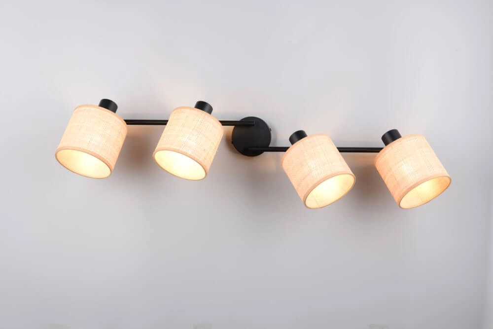 Plafonnier 4 lumières Aimee avec des bouchons de crème Trio 4017807637359