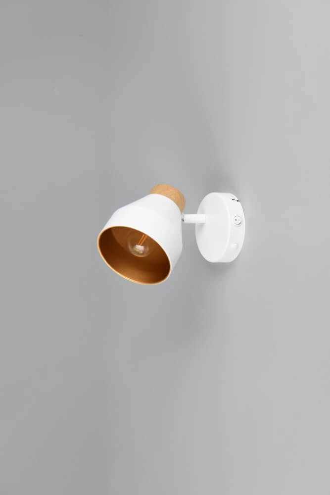 Applique murale design Valentin blanc Trio 4017807637403