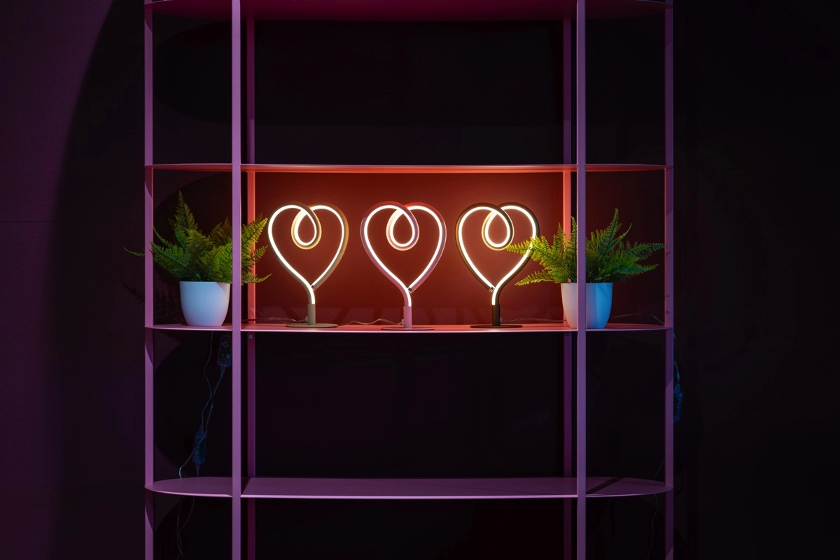 Lampe de table en forme de cœur Lovie rose ETH 8720195312086