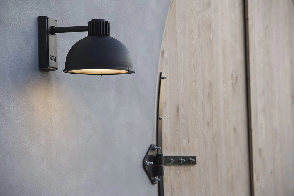 Applique Country Raz Frezoli noir Tierlantijn 8716803510111