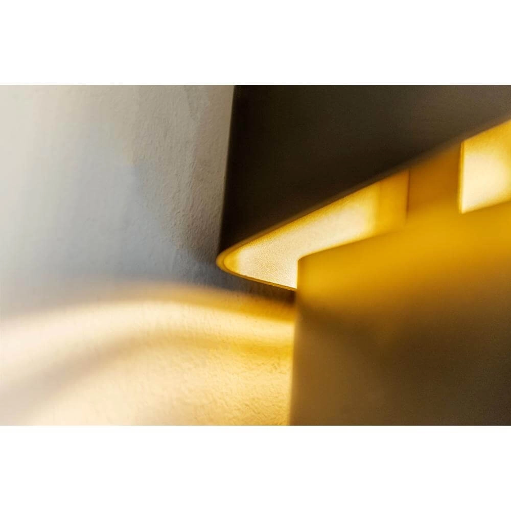 Applique murale design Layers Noir avec intérieur doré Artdelight 8720701101500