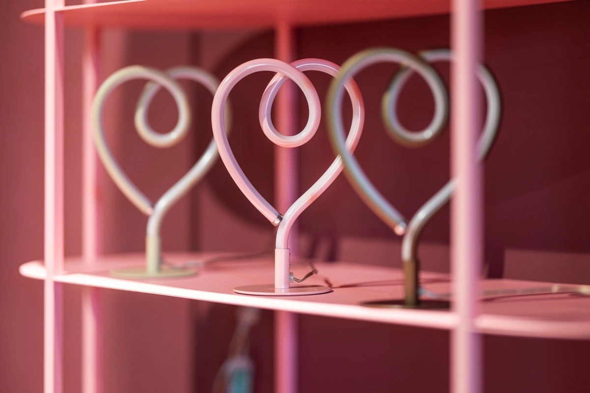 Lampe de table en forme de cœur Lovie rose ETH 8720195312086