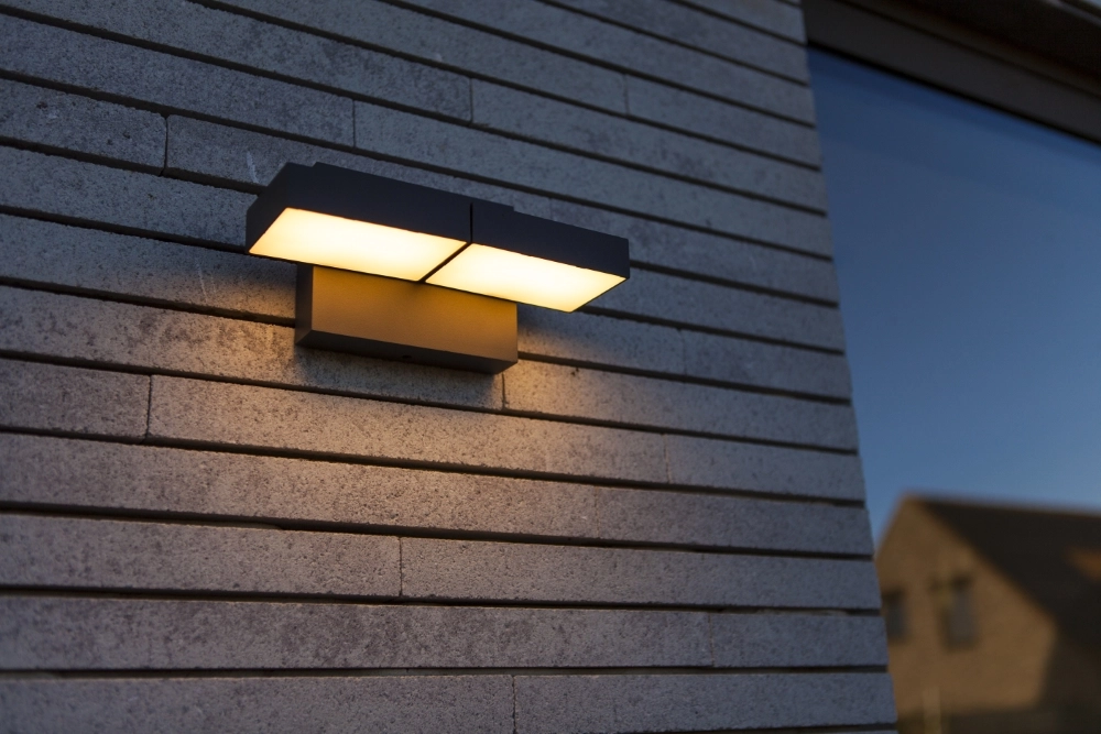 Lampe murale unique Twisto gris Lutec 6939412018157