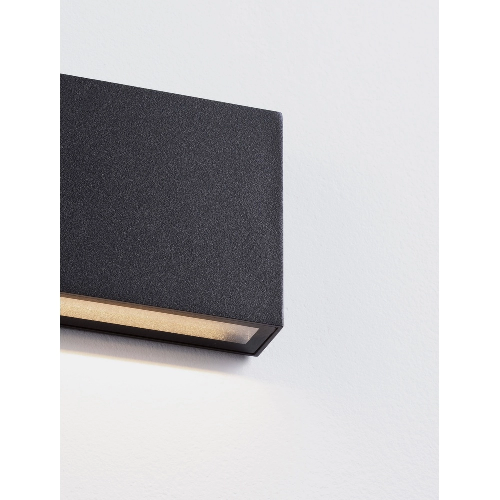 Spot mural épuré Tick Downlighter Noir Lyora 5212017453617