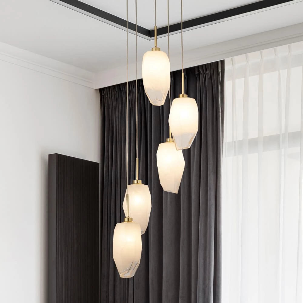 Suspension vide 5 lumières Rocky avec verre blanc Searchlight 5053423264233