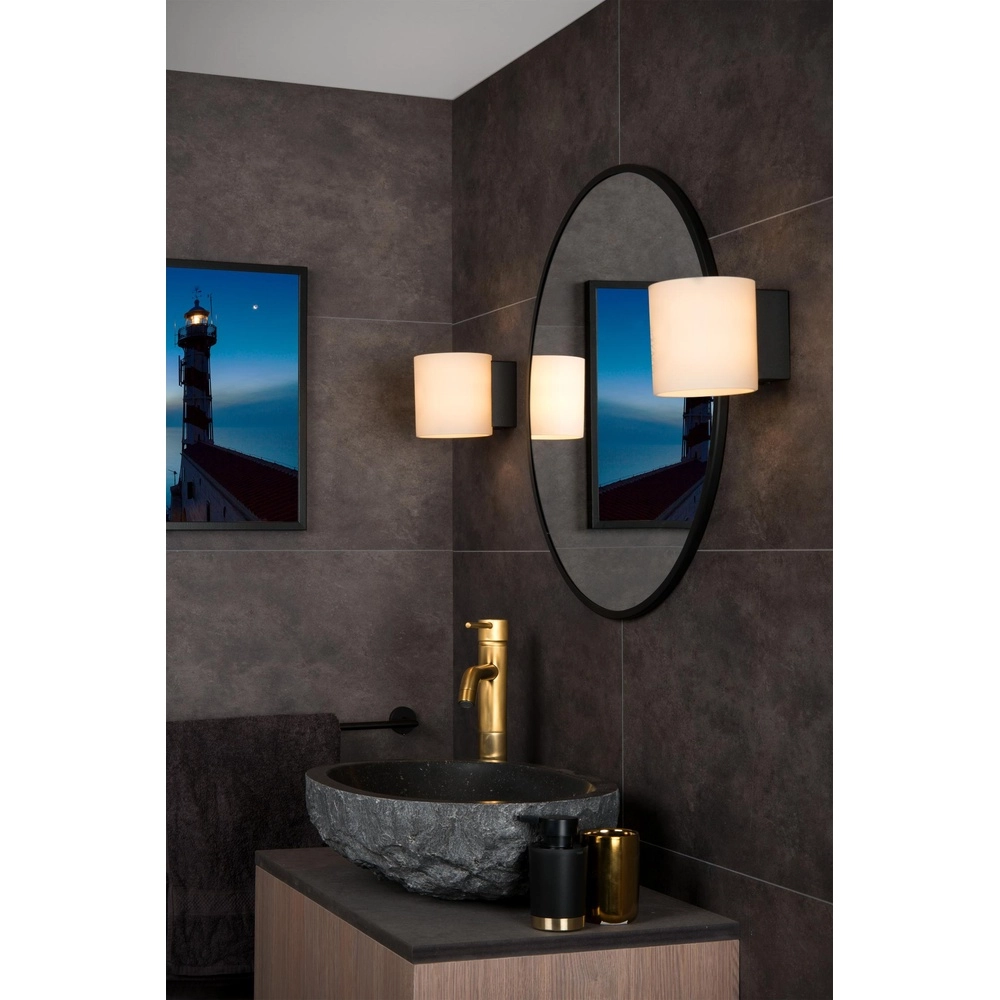 Lampe murale de conception Jelte IP44 adapté aux toilettes Lucide 5411212040428