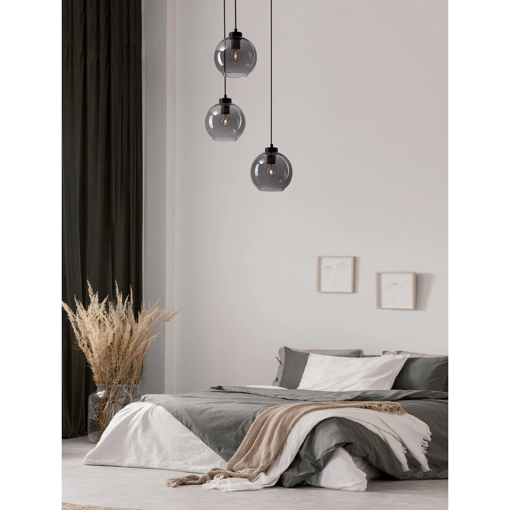 Suspension Palmer 3 lumières rondes noires avec verre fumé