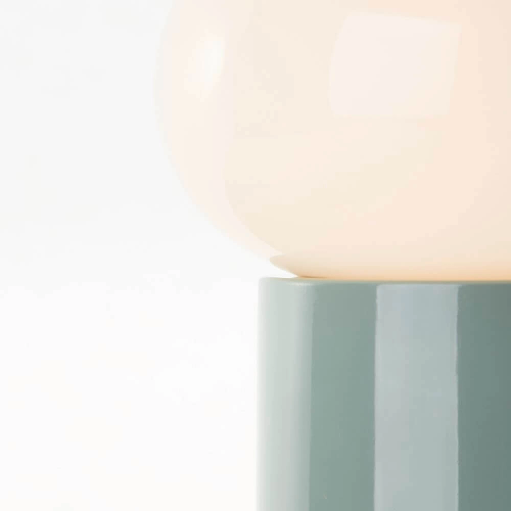 Lampe de table verte Knut avec verre blanc Brilliant 4004353430176