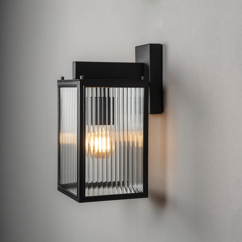 Lampe murale Carpi noir avec verre nervuré KonstSmide 7318300030485