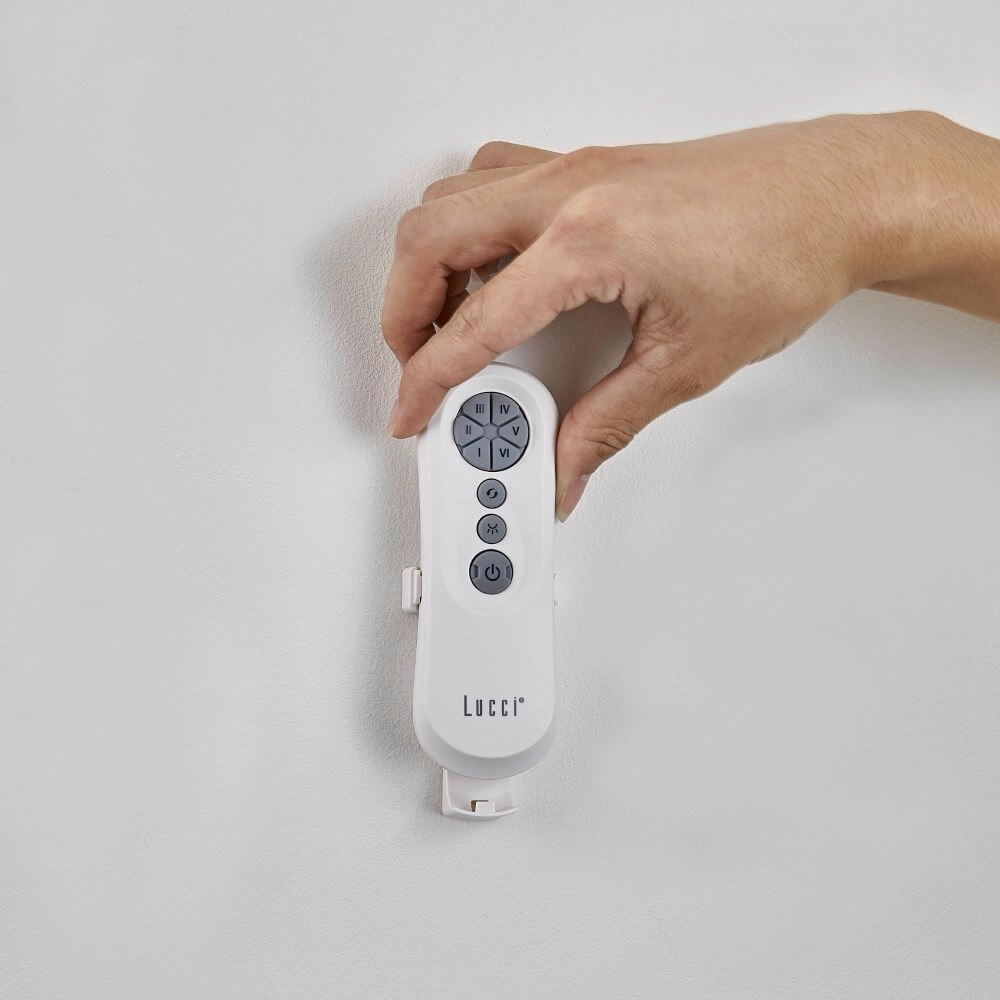 Ventilateur de plafond silencieux Airfusion Nordic Ø 143cm blanc Beacon 9333509134268