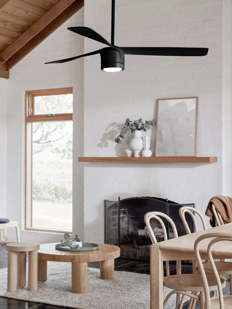 Ventilateur de plafond noir avec lampe Peregrine Ø142cm Beacon 9333509165316