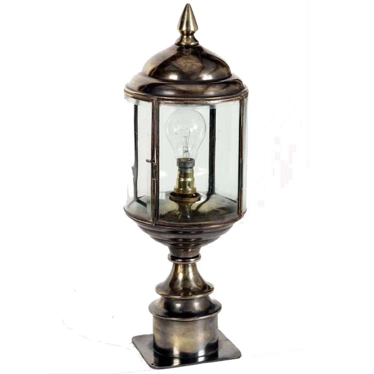 Lampadaire rural Wentworth Short Pillar lampe d’extérieur - laiton (pb) Limehouse 8716803506923
