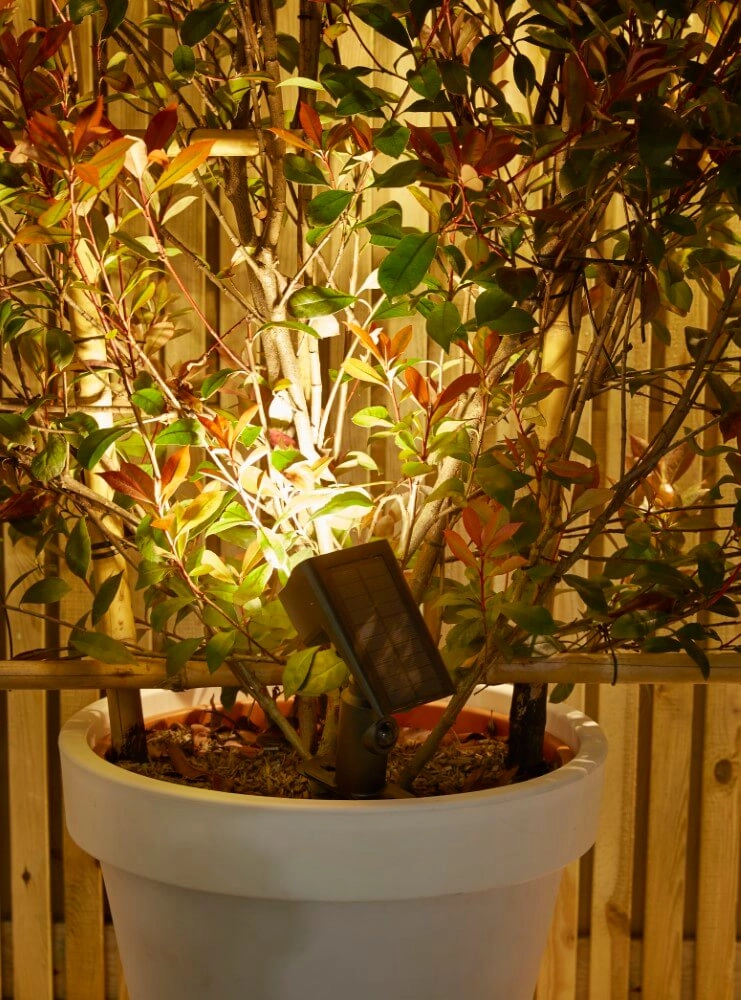 Lampe solaire LED Rosario avec capteur Luxform 8719099230299