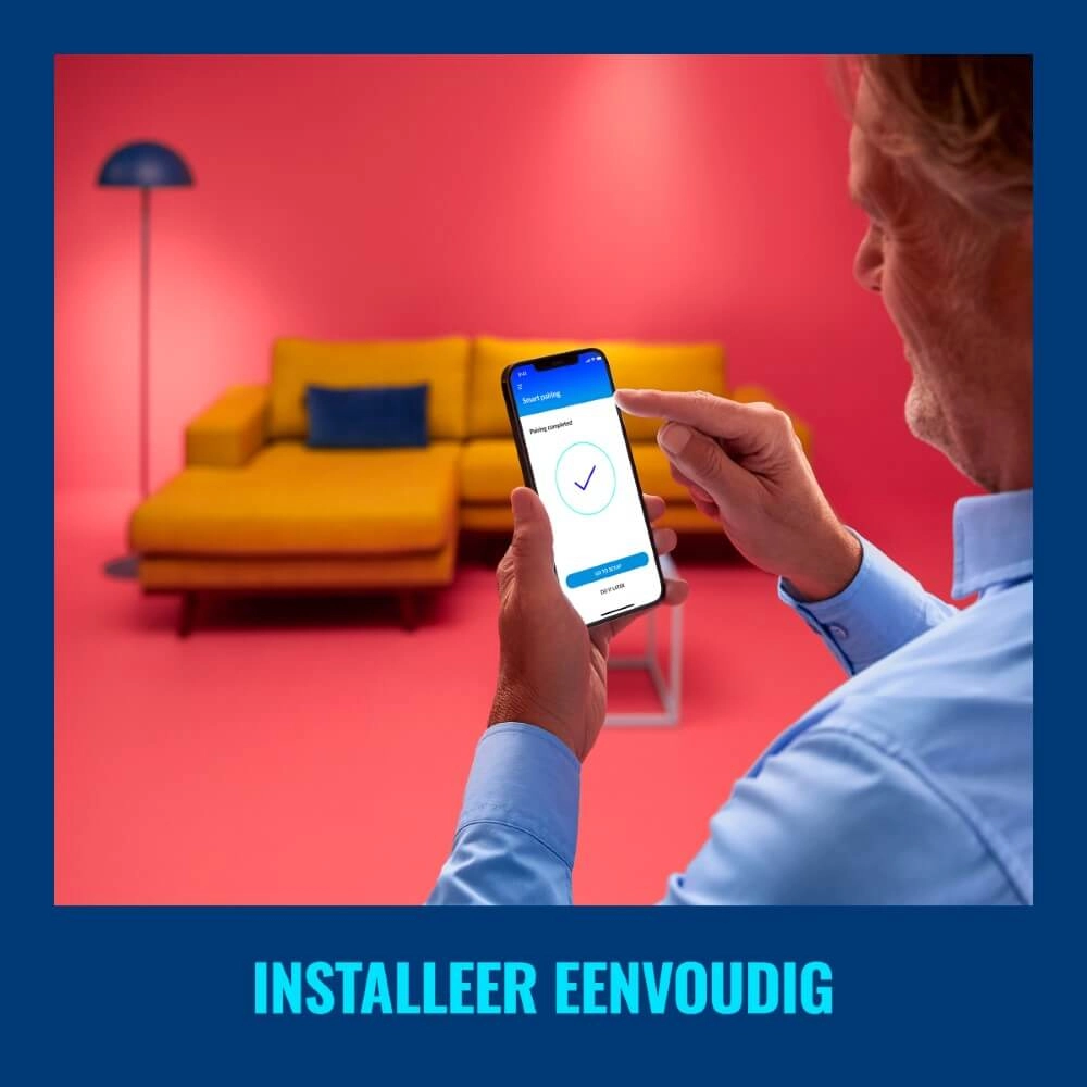 Spot mural Up and Down intelligent - blanc WiZ 8719514554597