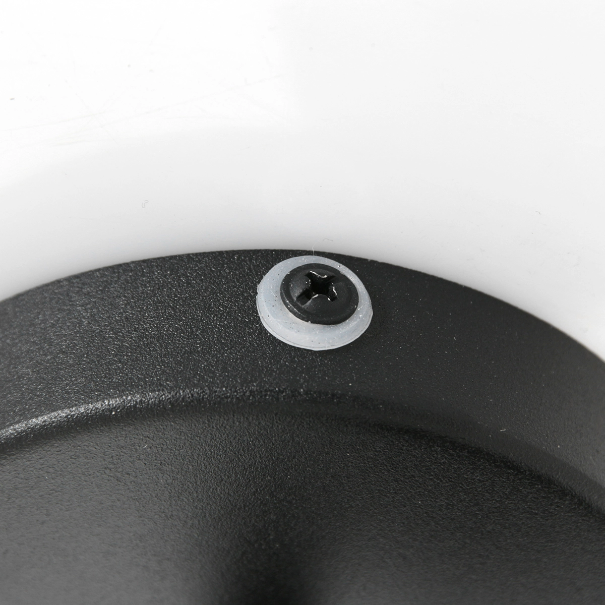 Coin salle de bain Upround LED noir Steinhauer 8712746133479