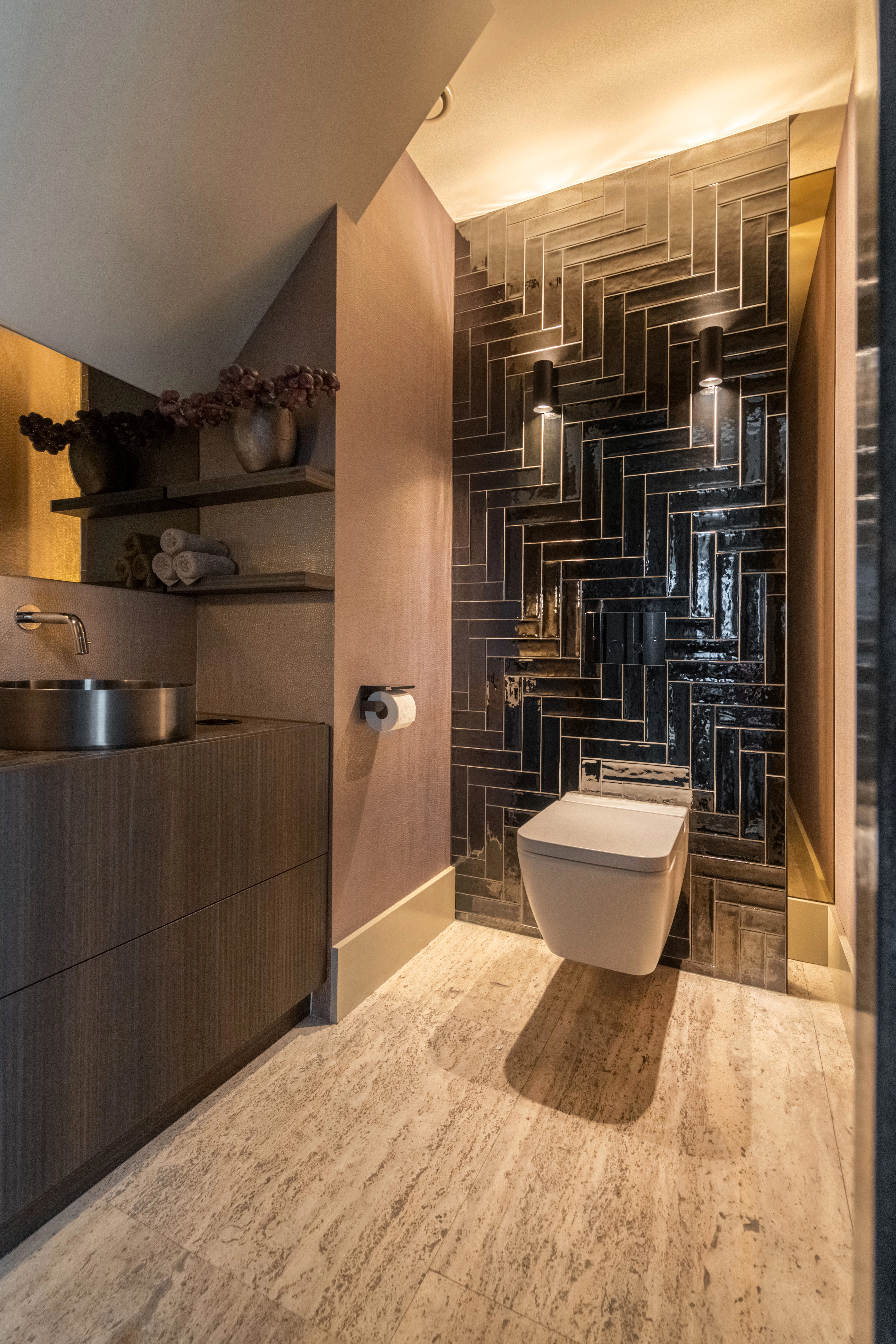 Projecteur mural élégant Brody 2 Noir faible à chaud Artdelight 8720701104051