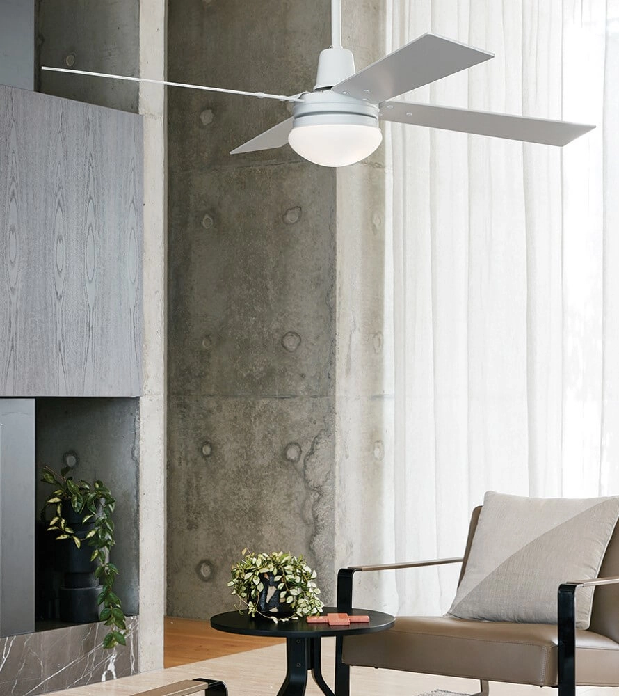 Ventilateur de plafond blanc Airfusion Quest II Ø 122 cm Beacon 9333509112631