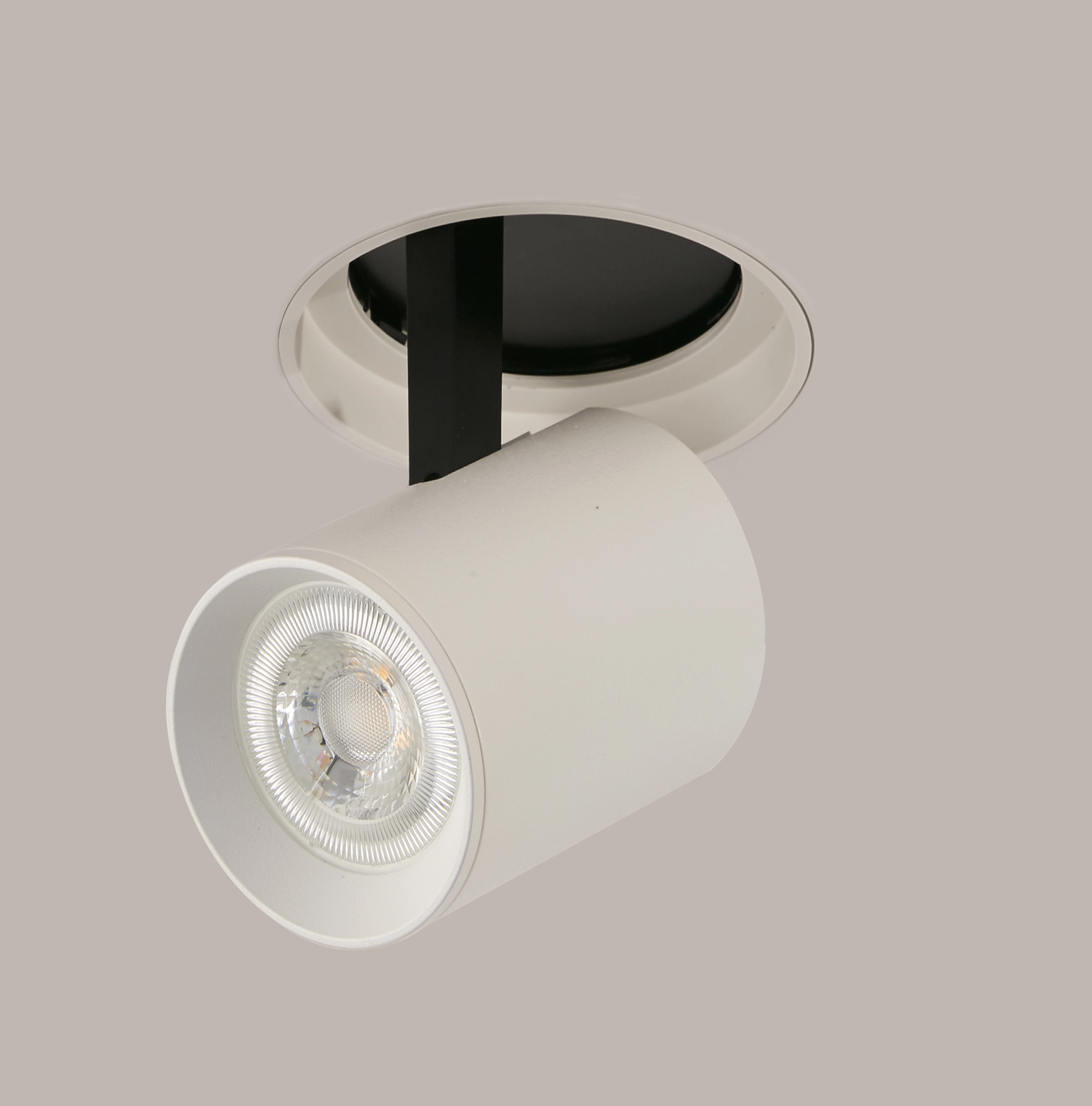 Projecteur encastré Polo Blanc sans bordure Lyora 5053423275581