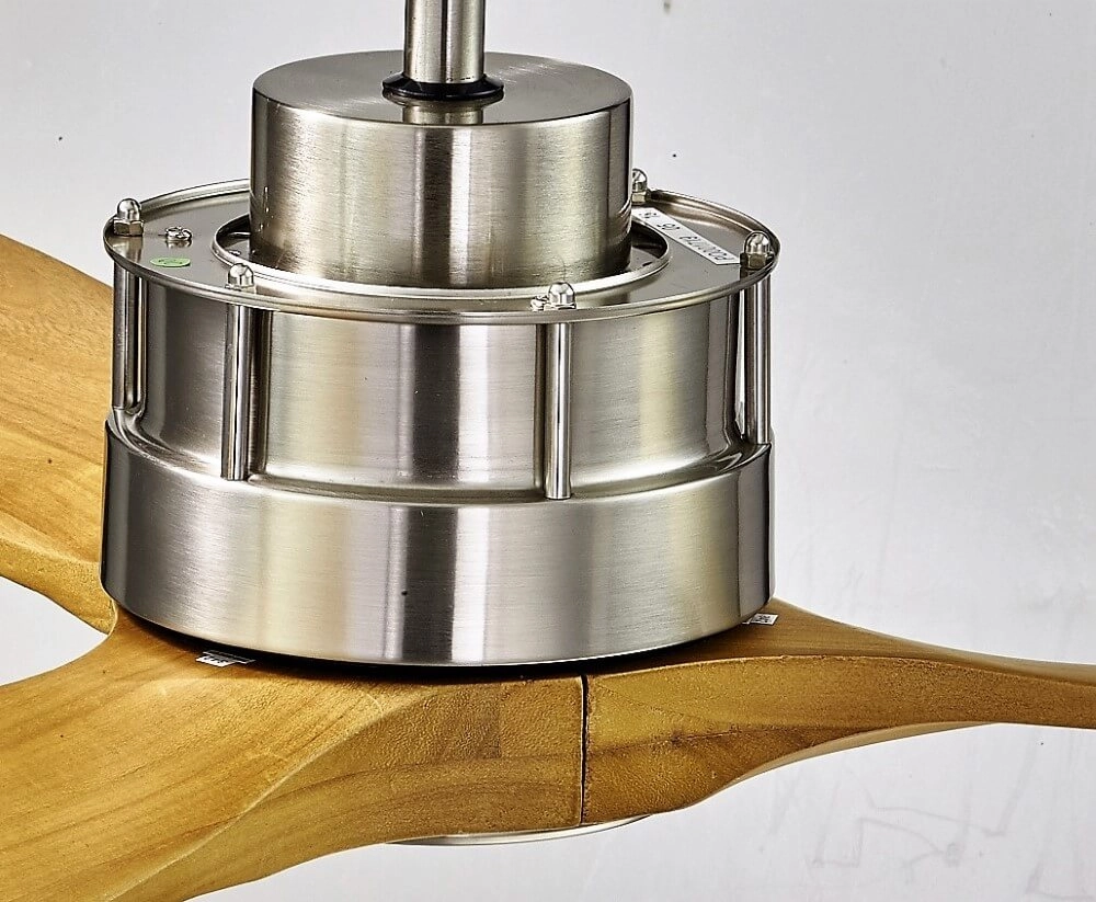 Ventilateur de plafond en bois et acier inoxydable Airfusion Akmani Ø152cm Beacon 9333509103981