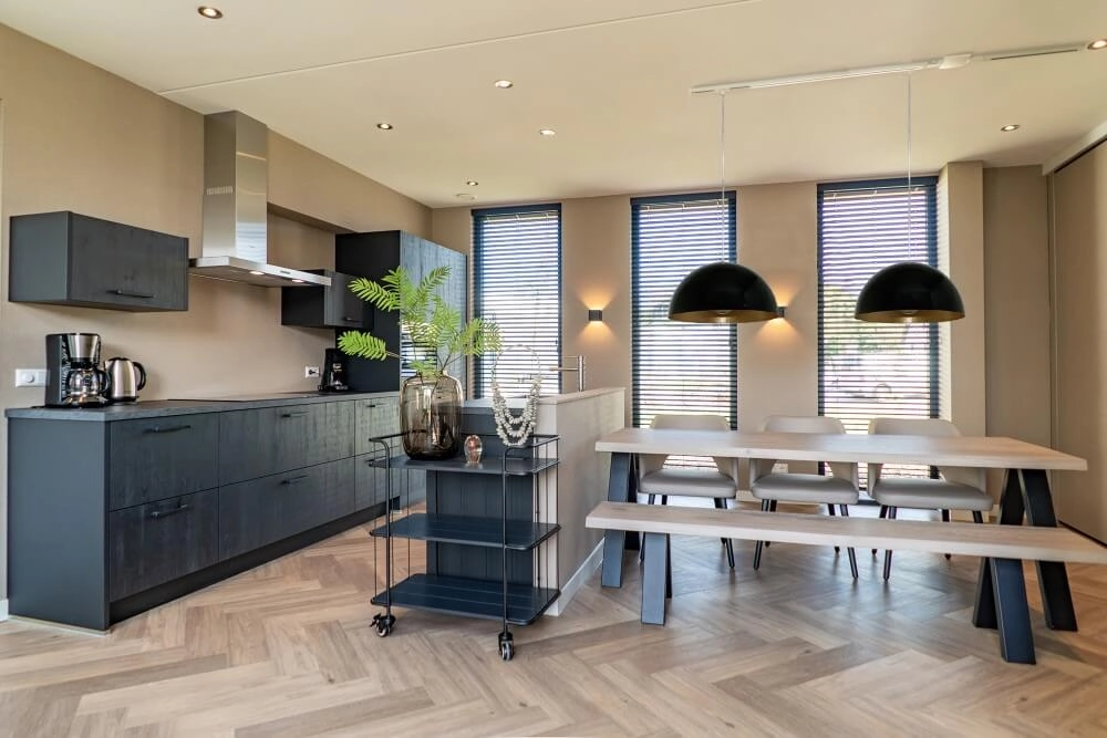 Grande lampe suspendue Gala Ø 50cm noir intérieur doré Artdelight 8719831736928