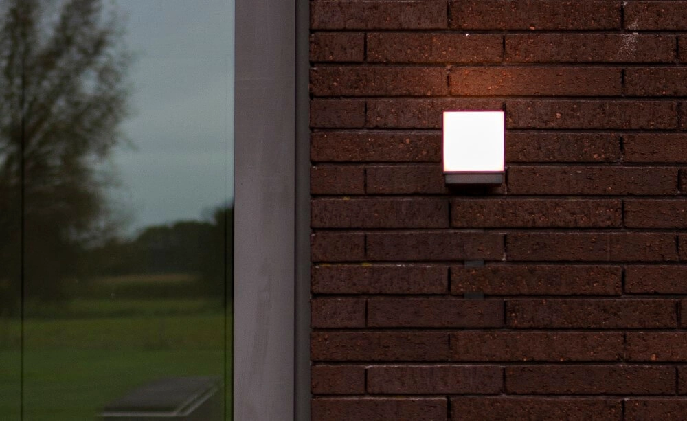 Applique carrée Cuba modèle anthracite Lutec 6939412012452