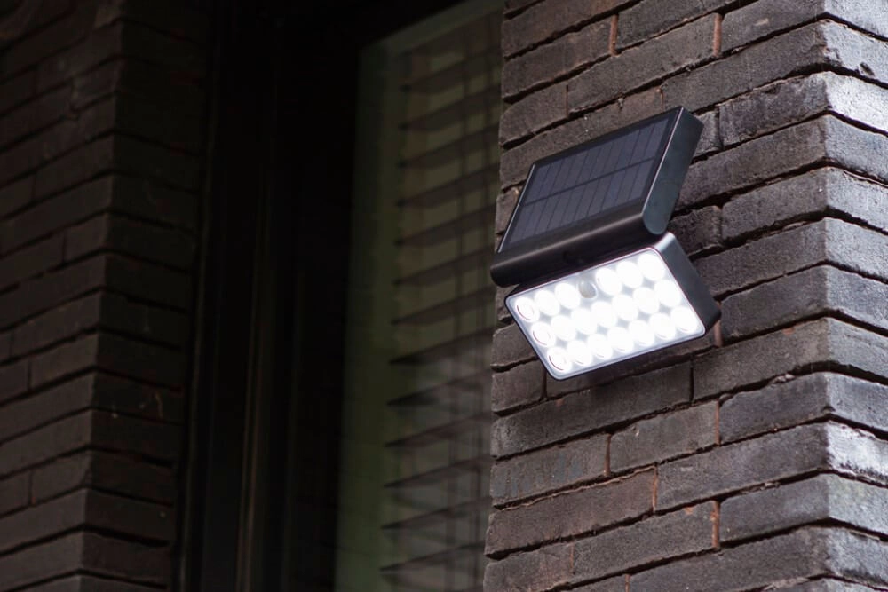 Applique noire Tuda solaire simple Lutec 6939412013626