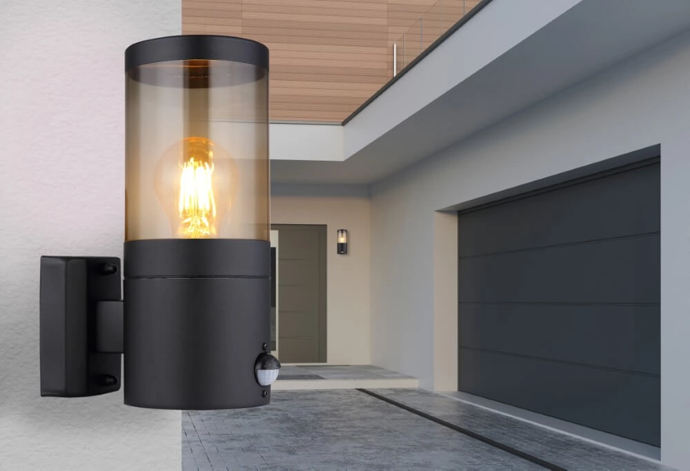 Lampe d'extérieur noire Xeloo avec capteur Globo 9007371432288