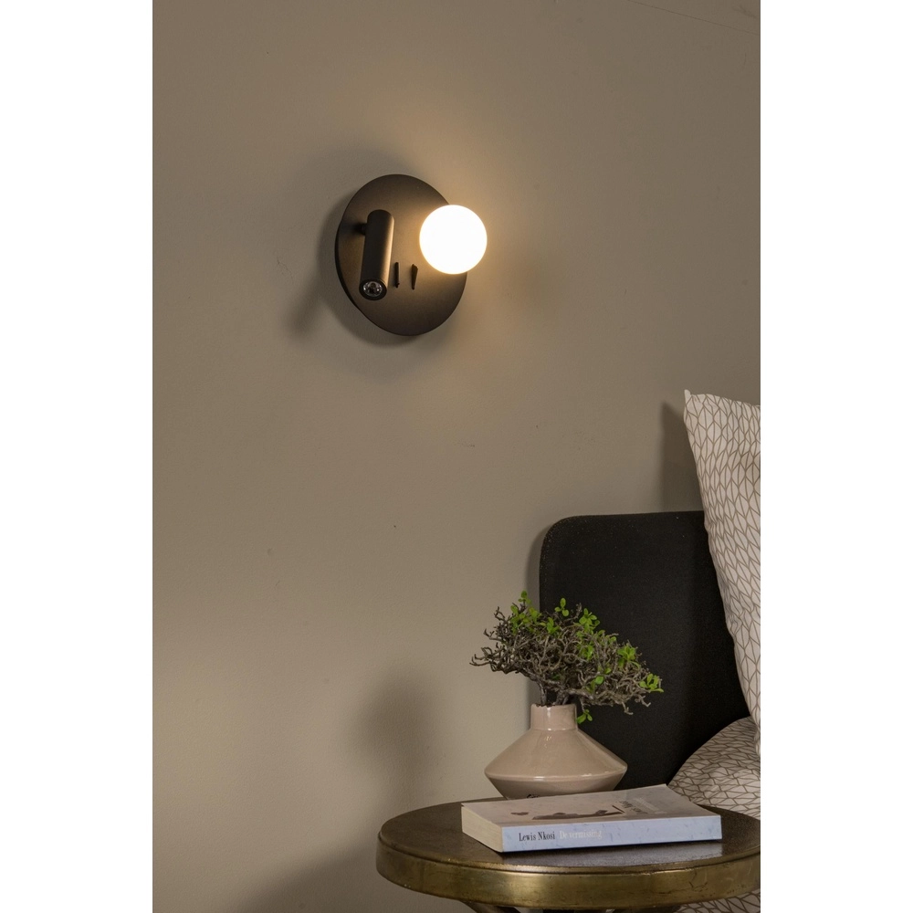 Lampe de chevet conçue Matiz noir avec un point de charge USB Lucide 5411212771322